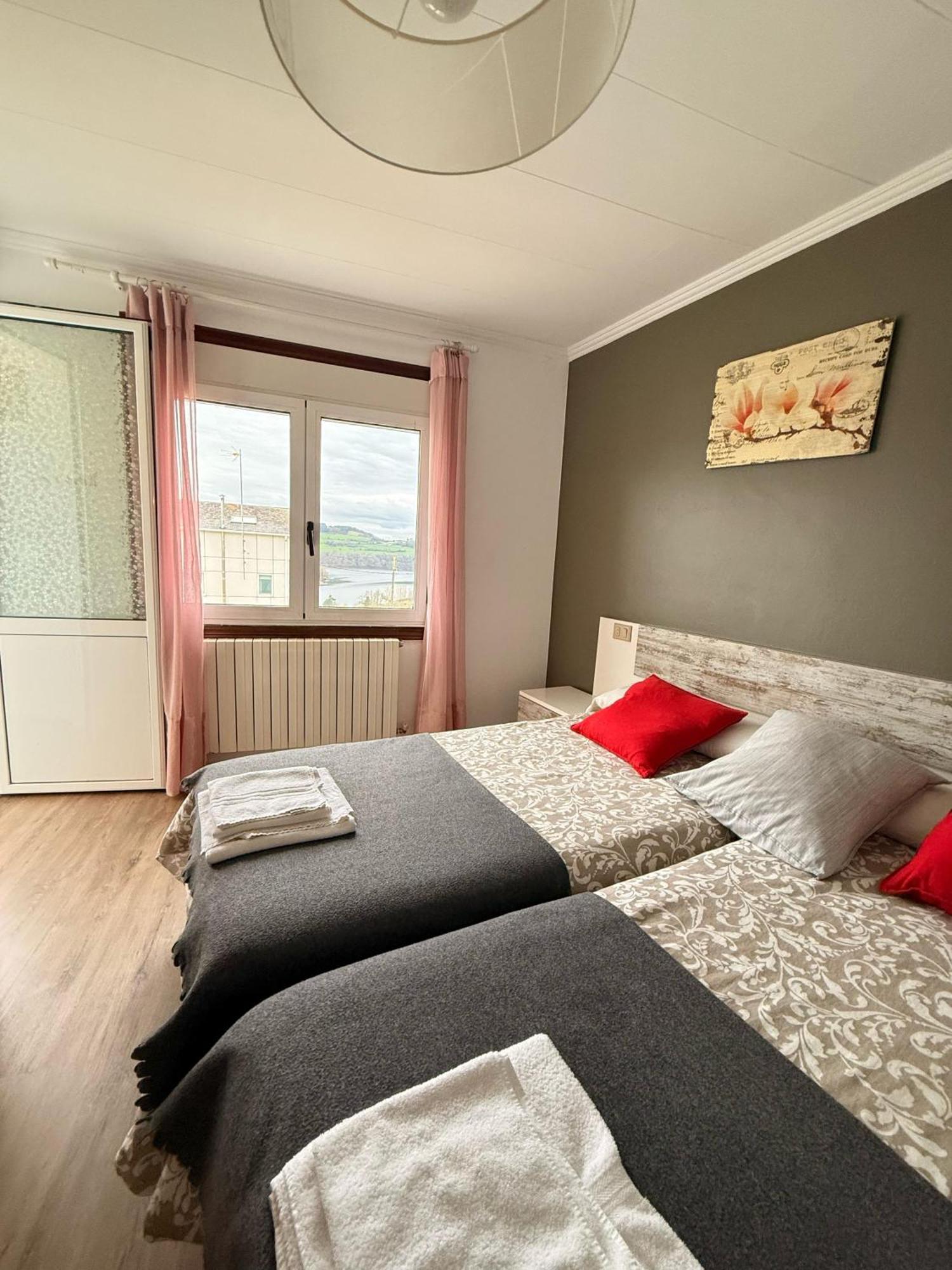 Apartamentos Portolux Portomarin Eksteriør billede