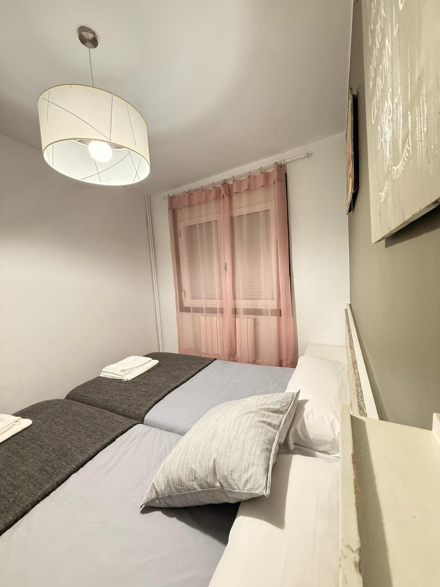 Apartamentos Portolux Portomarin Eksteriør billede